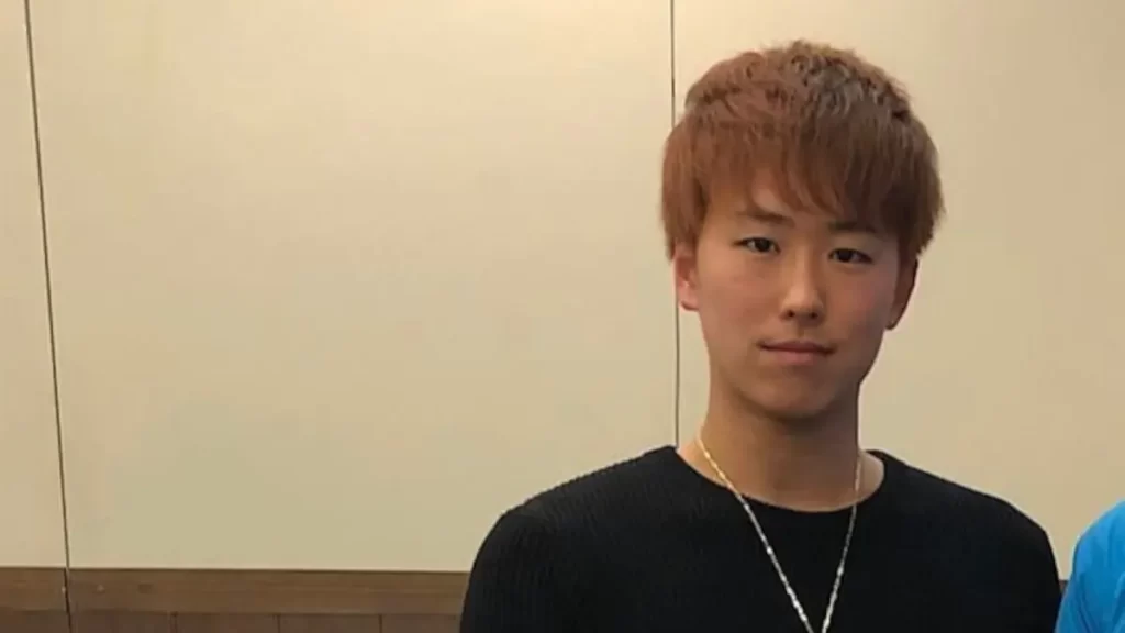 村尾翼
